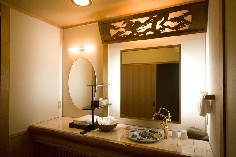 Bathroom, Ryokan Yufuin Ryokuyu, Yufu