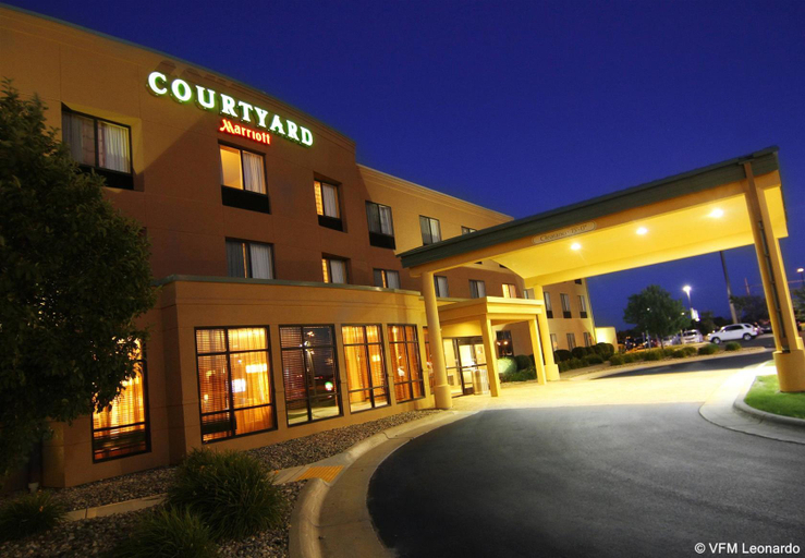 Exterior & Views 2, Courtyard Fargo Moorhead, MN, Clay