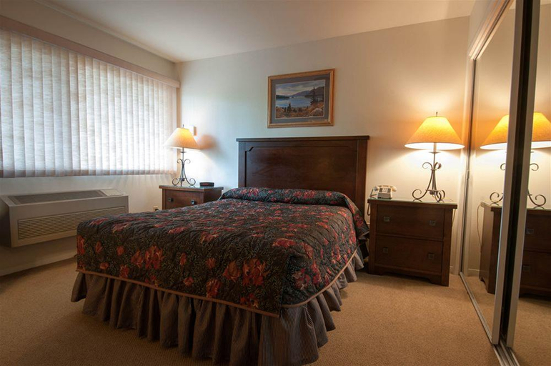 Bedroom 4, Glacier Village at Meadow Lake Resort, Flathead