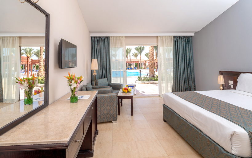 Bedroom 3, SUNRISE Azalea Aqua Park Resort, Al-Ghurdaqah