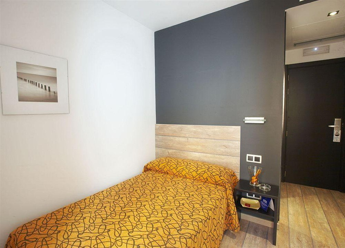 Bedroom 4, Rey Don Sancho, Zamora
