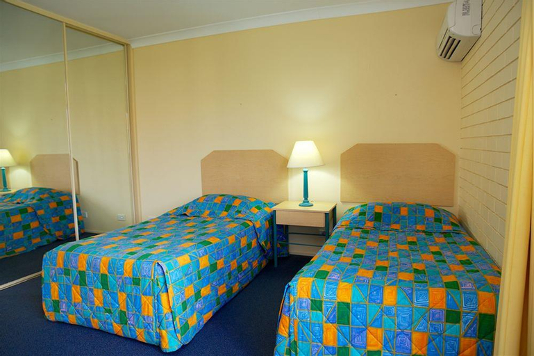 Bedroom 2, Harbour Side Resort, Gold Coast