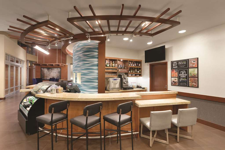 Food & Drinks 5, Hyatt Place PDX Arpt Cascade Station, Multnomah