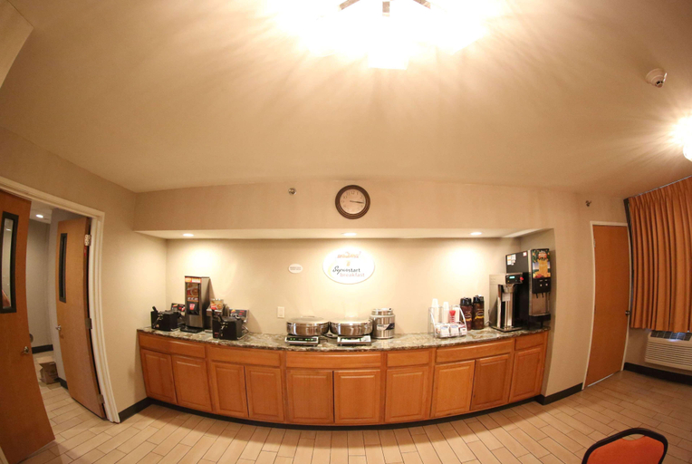 Public Area 2, Super 8 by Wyndham Portsmouth, Scioto