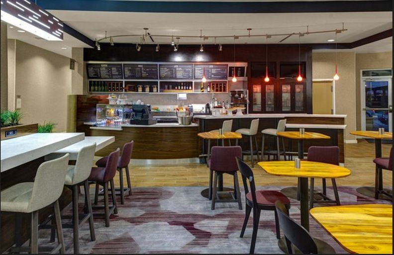 Food & Drinks 5, Courtyard New Orleans Westbank/Gretna, Jefferson
