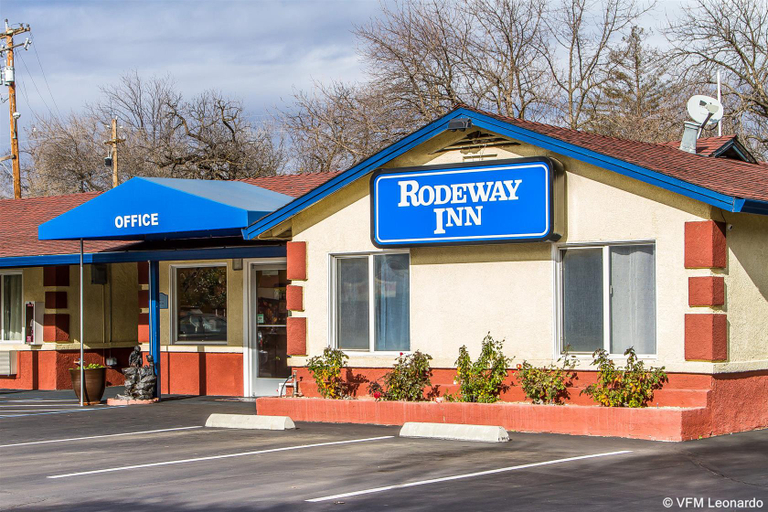 Exterior & Views 2, Rodeway Inn Chico, Butte