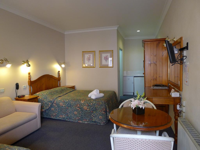 Bedroom 3, New England Motor Inn, Armidale Dumaresq