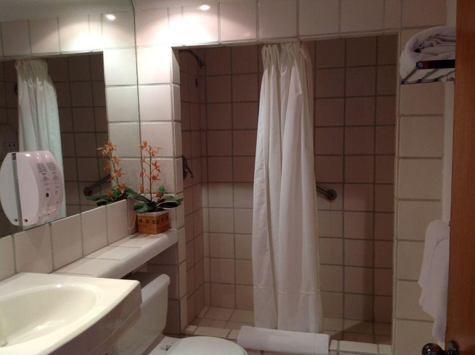 Bathroom 3, San Felipe Marina Resort & Spa, Mexicali