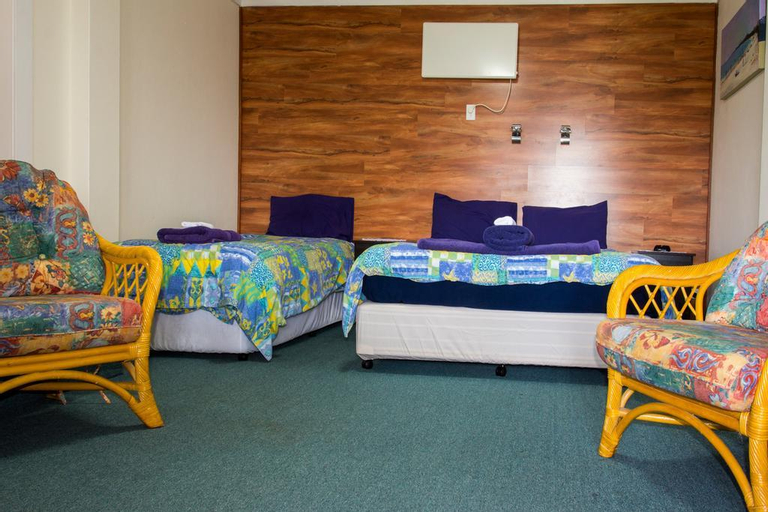 Bedroom 2, Norfolk Pine Motel, Bega Valley