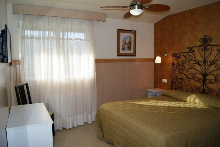 Bedroom 3, Hotel Don Diego, Cantabria