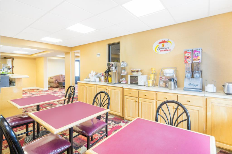 Public Area 3, Motel 6 London, KY, Laurel