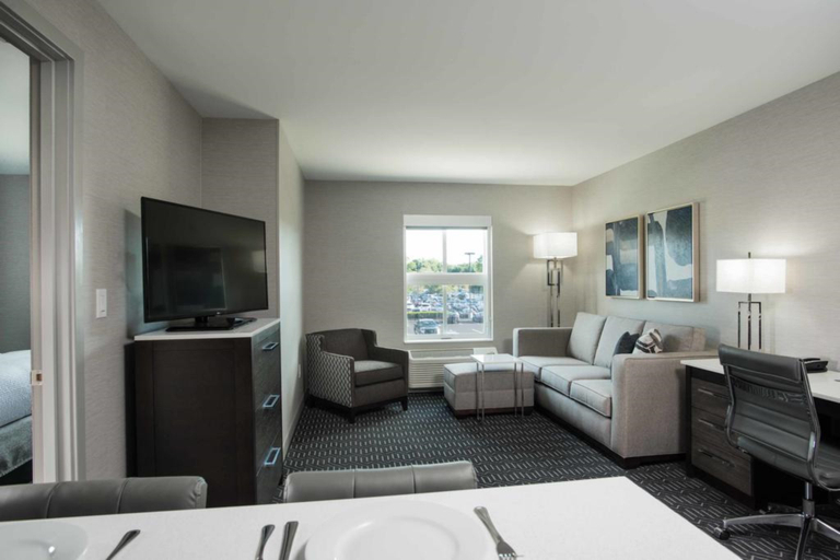 Bedroom 3, Residence Inn Boston Concord, Middlesex