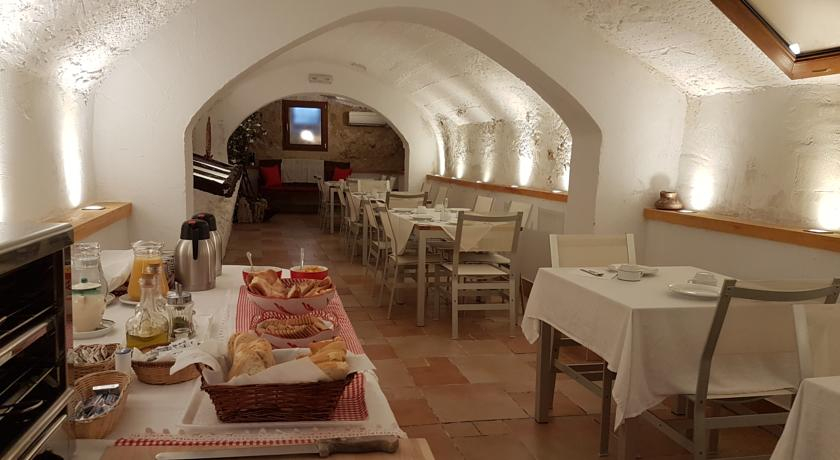 Food & Drinks, Casa Palacio Conde De Garcinarro, Cuenca