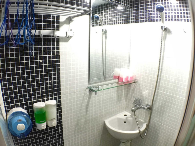 Bathroom 4, Wellyet Guest House, Kowloon
