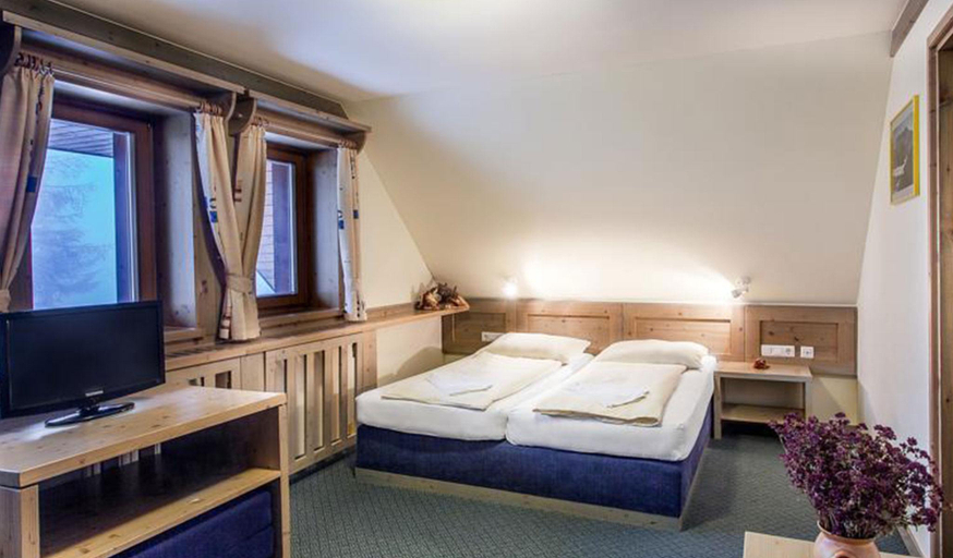 Bedroom 2, Hotel Krvavec, Cerklje na Gorenjskem