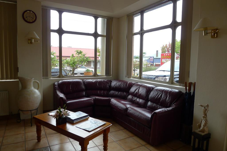 Others 5, New England Motor Inn, Armidale Dumaresq