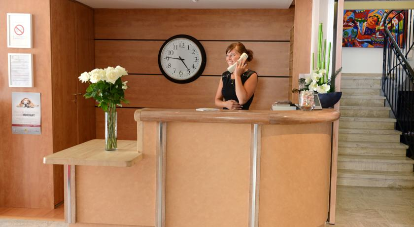 Public Area, Imperial, Hérault