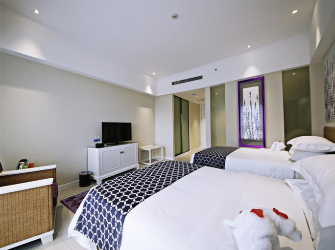 Bedroom 3, Howard Johnson City of Flower Hotel Kunming, Kunming