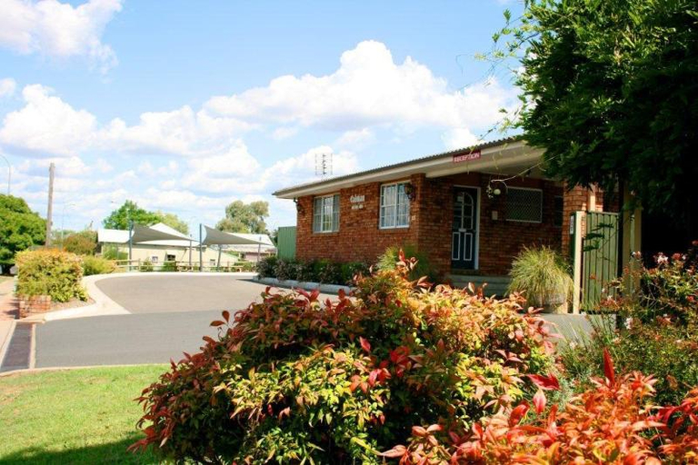 Exterior & Views 3, Cadman Motor Inn & Apartments, Tamworth Regional - Pt A