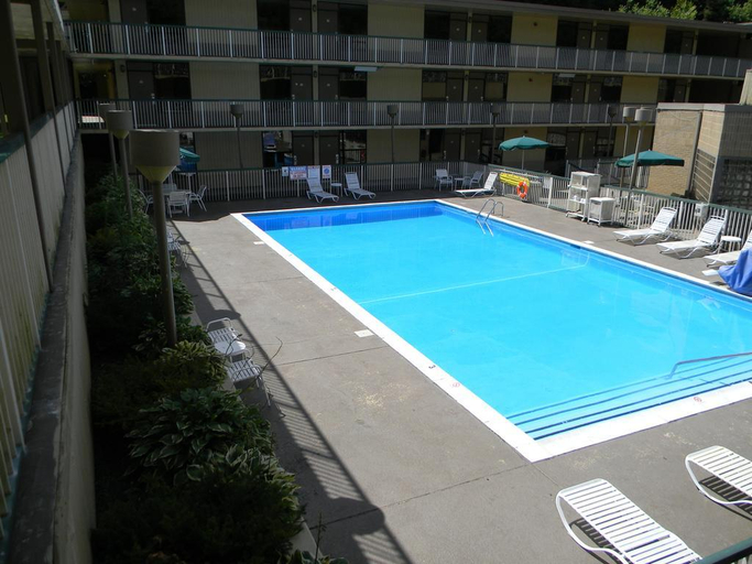Sport & Beauty 1, Quality Inn Prestonsburg, Floyd