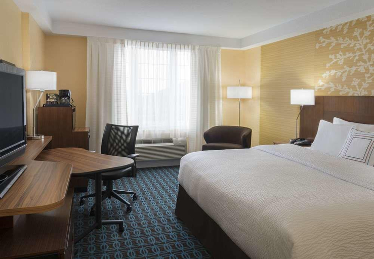 Bedroom 3, Fairfield Inn & Suites Ottawa Kanata, Ottawa