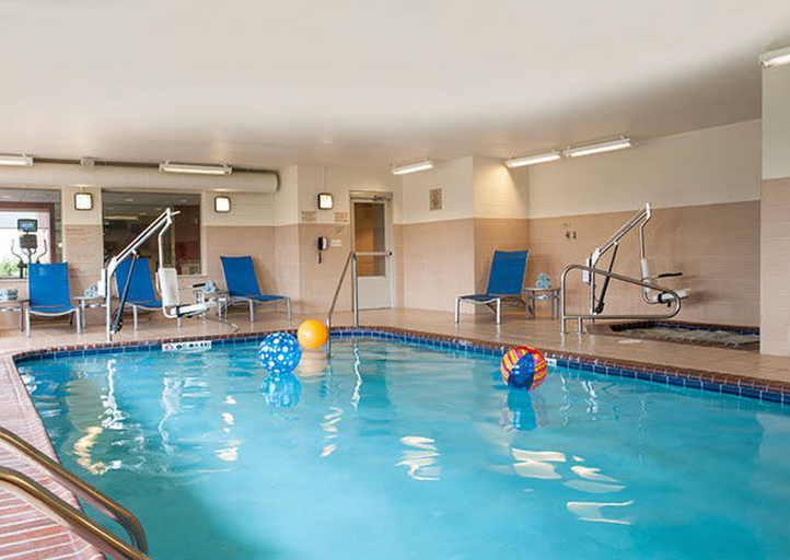Sport & Beauty 2, TownePlace Suites Des Moines Urbandale, Polk