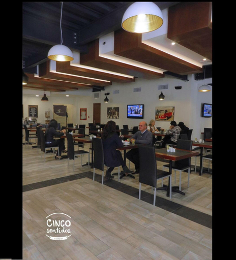 Public Area 2, Finlandia, Quito