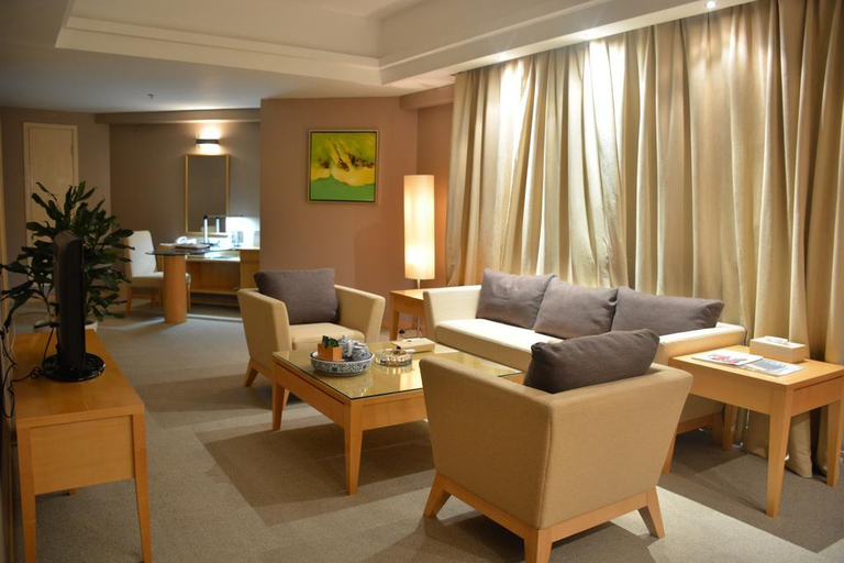 Exterior & Views 2, Haiyue Jianguo Hotel, Weihai