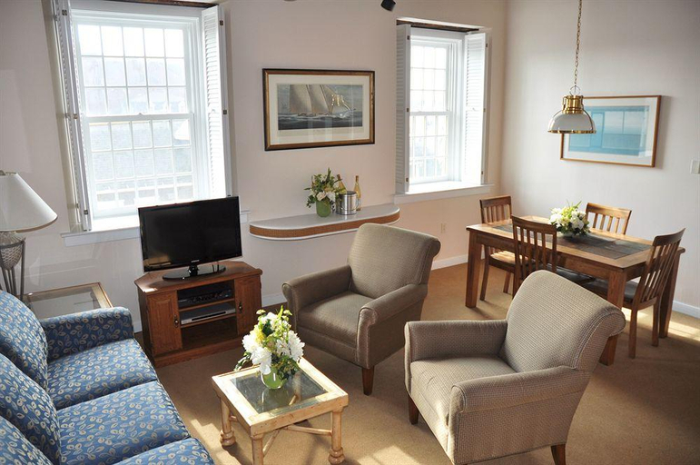 Others 4, Newport Bay Club & Hotel, Newport