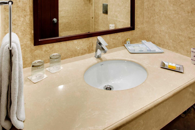Bathroom 5, Country Inn & Suites by Radisson, Vaishno, Reasi