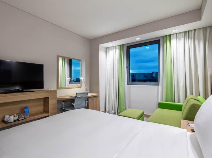 Bedroom 3, Hampton By Hilton Istanbul Zeytinburnu, Fatih