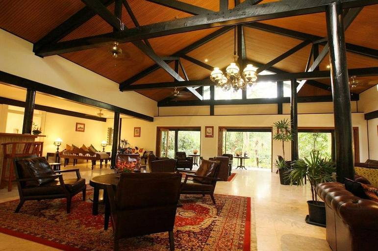 Public Area 2, The Fiji Orchid, Ba