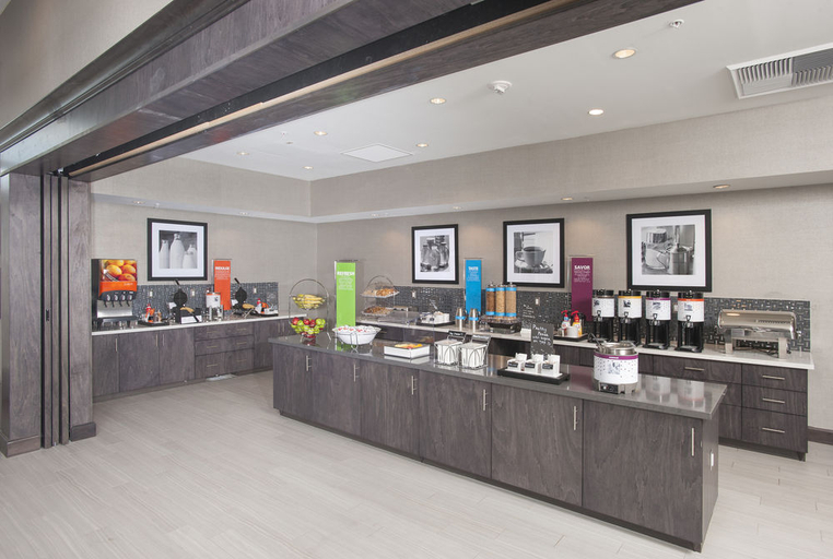 Public Area 2, Hampton Inn & Suites LAX El Segundo, Los Angeles