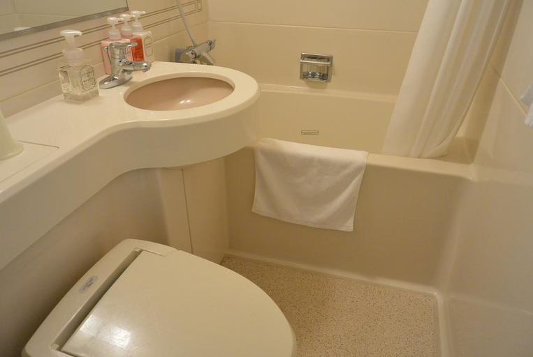 Bathroom 5, Hotel Hokke Club Hakodate, Hakodate
