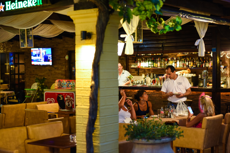 Food & Drinks 4, Ipsos Di Mare Hotel, Ionian Islands