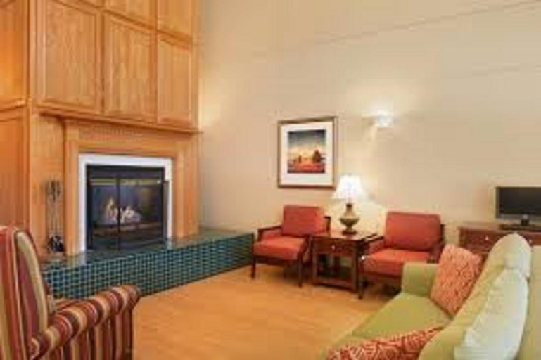 Public Area 3, Hampton Inn & Suites Mason City, Cerro Gordo