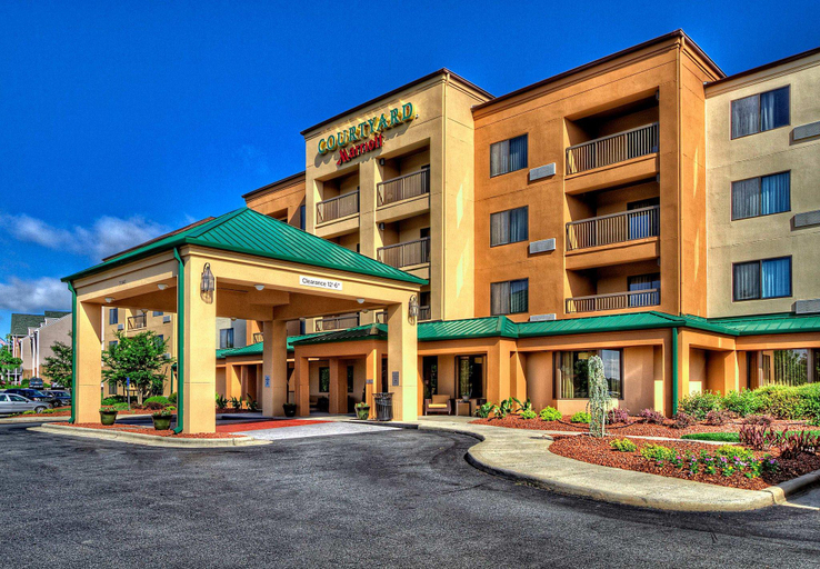 Exterior & Views 2, Courtyard Burlington, Alamance