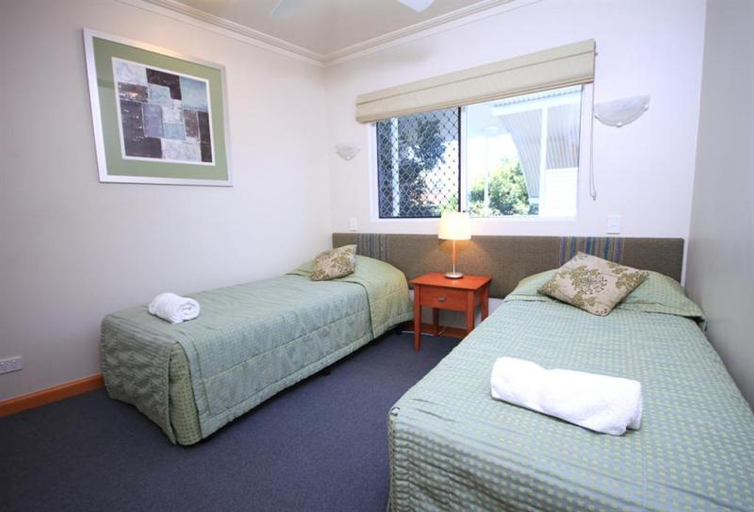Bedroom 3, Coolum Seaside Accommodation, Maroochy - Coastal North