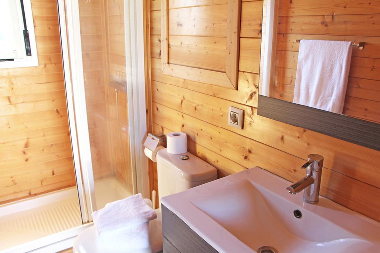 Bathroom 3, Bungalows Park Albufera, Valencia