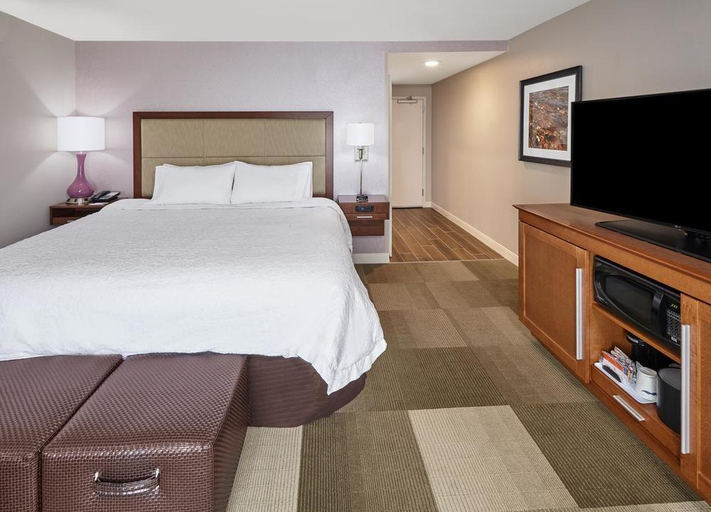 Bedroom 3, Hampton Inn Fond Du Lac, Wi, Fond du Lac