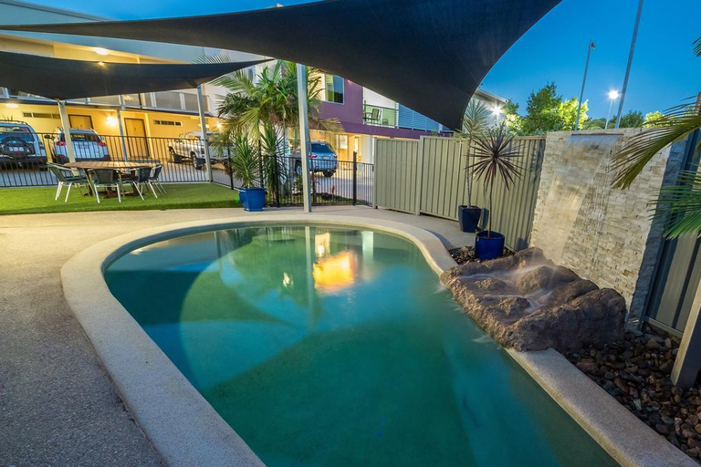 Sport & Beauty 2, Nambour Heights Motel, Maroochy - Nambour