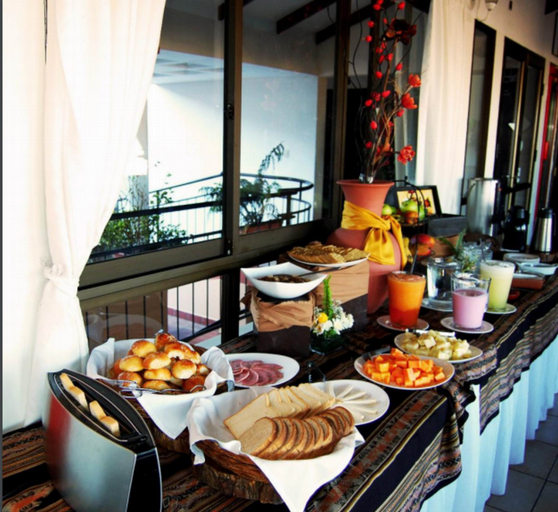 Food & Drinks, Casa Kolping, Oropeza