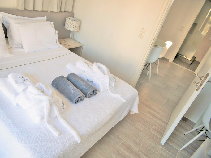 Bathroom 4, Eleia Seafront Rooms & Villas, North Aegean
