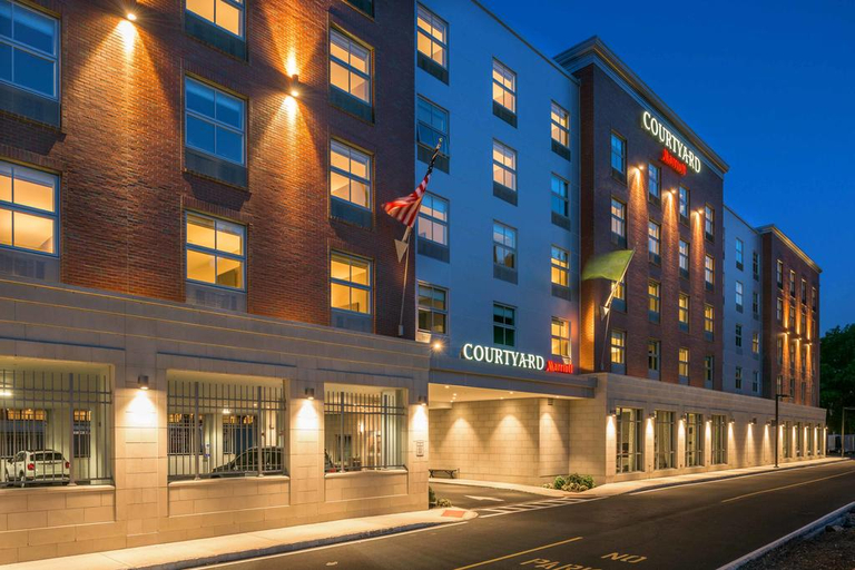 Exterior & Views 2, Courtyard by Marriott Edgewater NYC Area, Bergen