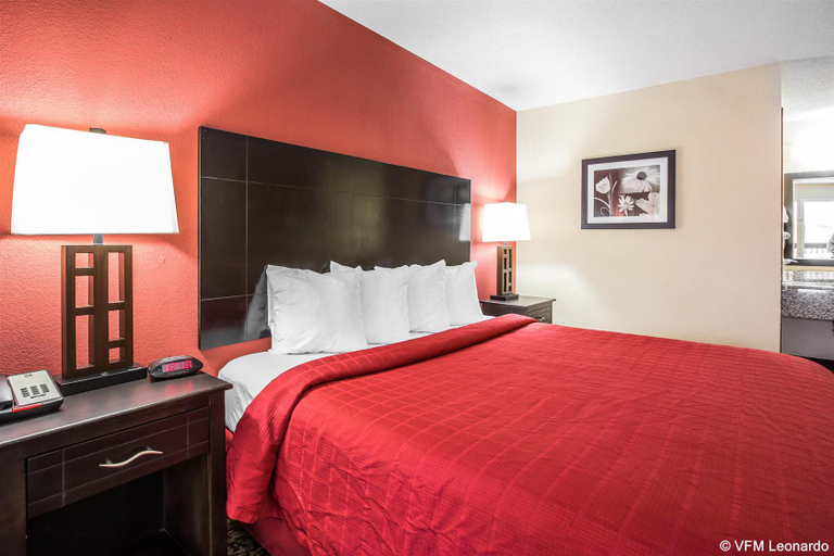 Bedroom 4, Speedway Inn & Suites Griffin US 19, Spalding