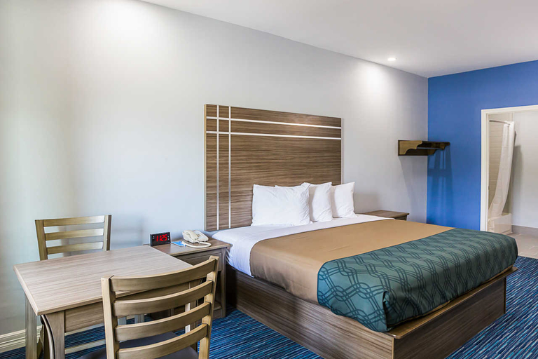 Bedroom 3, Home Place Inn Spring I-45 North and 1960, Houston