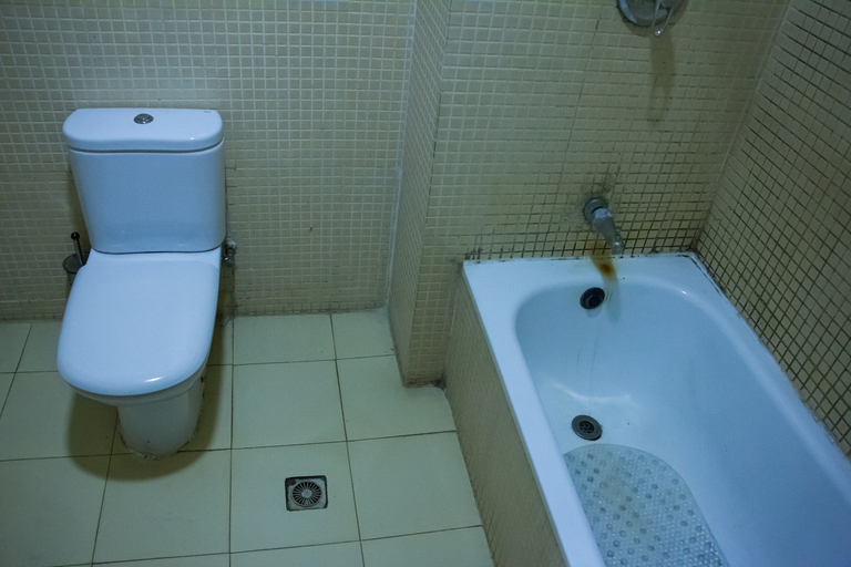 Bathroom, Heritage House Square Hotel, Mushin