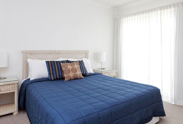 Bedroom 4, Macquarie Lodge, Noosa - Noosa-Noosaville