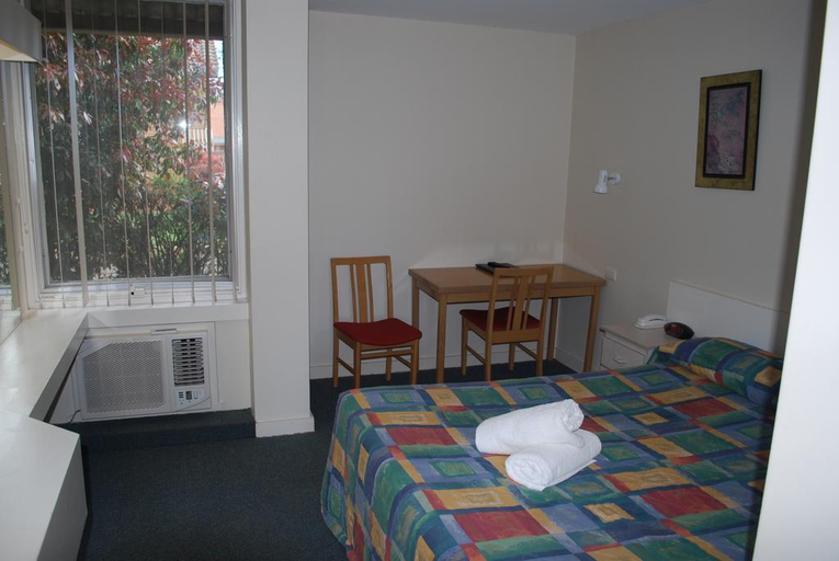 Bedroom 3, Hume Inn Motel Albury CBD, Albury