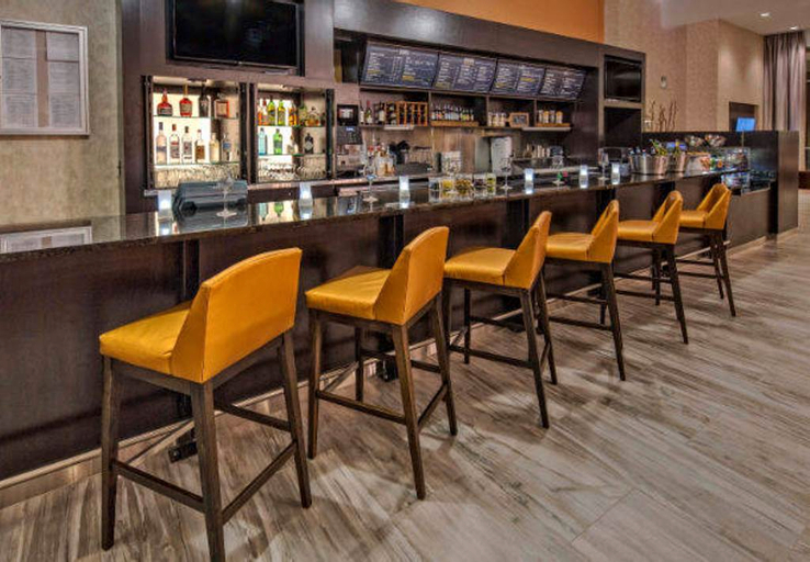 Food & Drinks 5, Courtyard Kansas City Downtown/Convention Center, Jackson